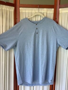 Travis Mathew Henley Shirt NWT Mens XL Short Sleeve Light Blue